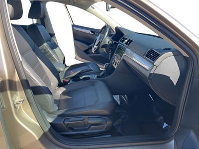2015 Volkswagen Passat 1.8T Wolfsburg Edition