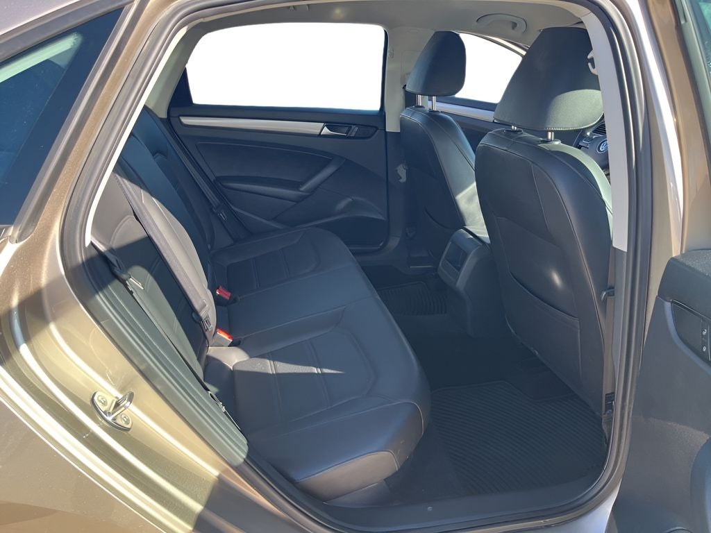 2015 Volkswagen Passat 1.8T Wolfsburg Edition