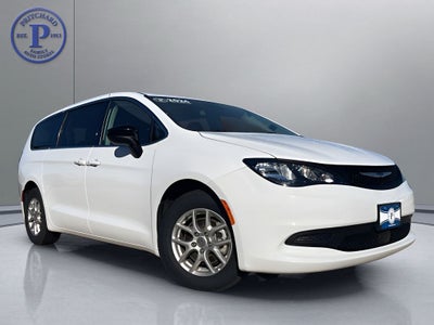 2024 Chrysler Voyager LX