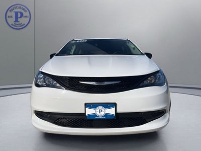 2024 Chrysler Voyager LX