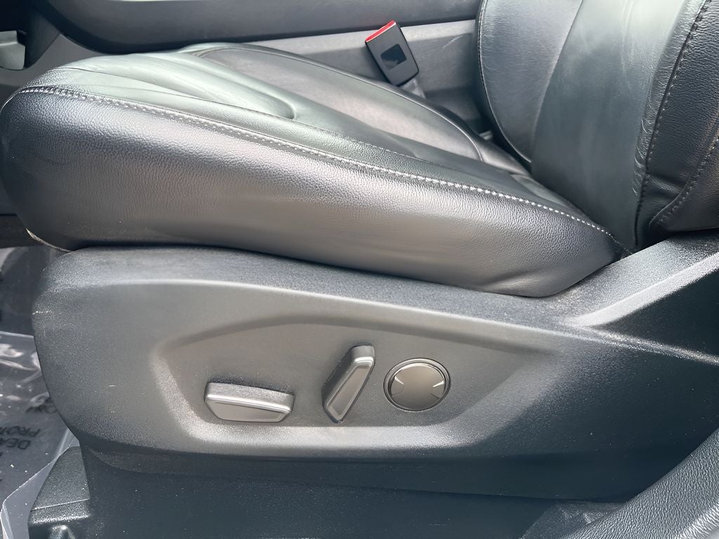 2020 Ford Edge Titanium