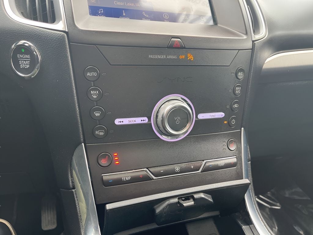 2020 Ford Edge Titanium