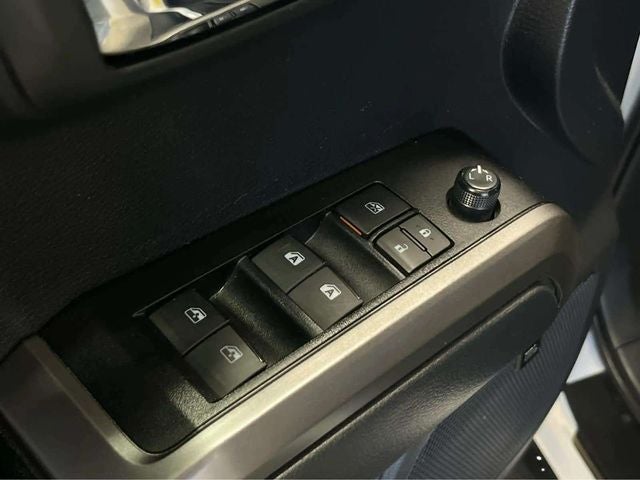 2023 Toyota Tacoma Limited V6