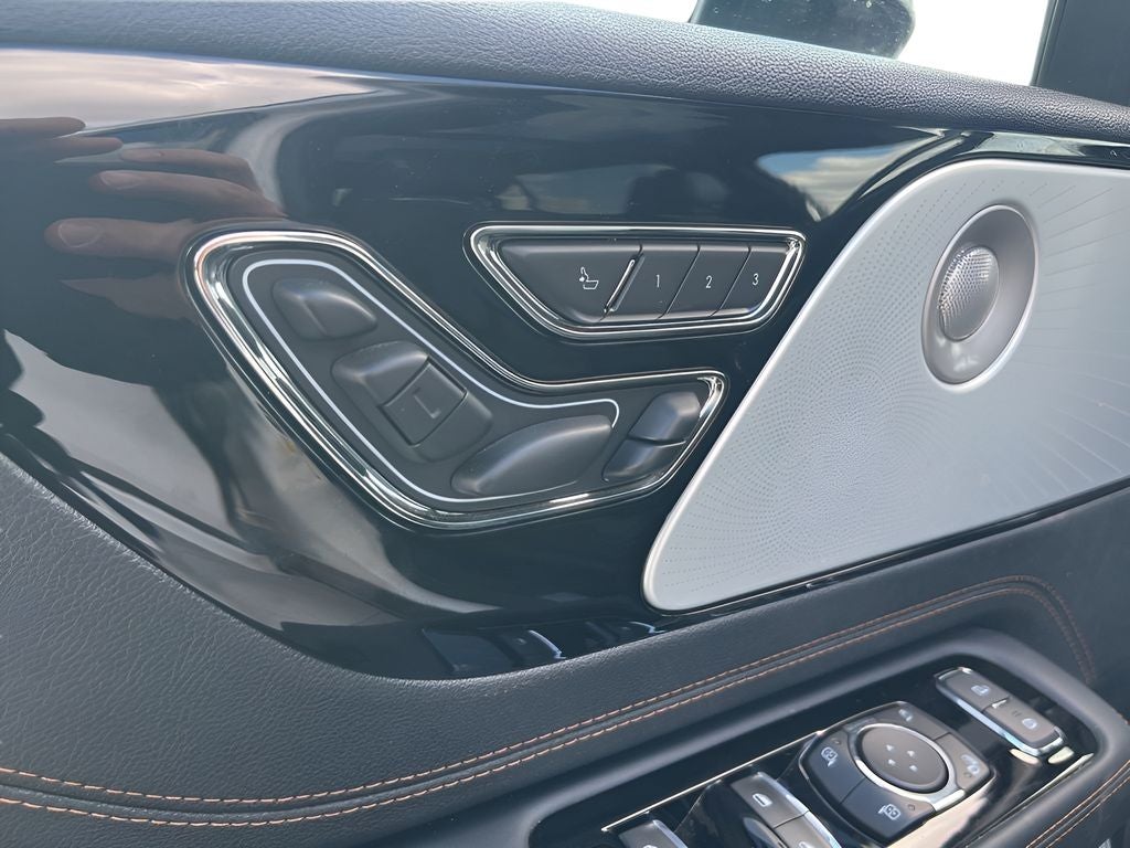 2025 Lincoln Aviator Black Label