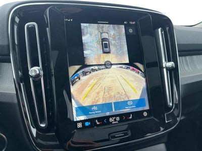 2025 Volvo XC40 B5 Plus Dark Theme