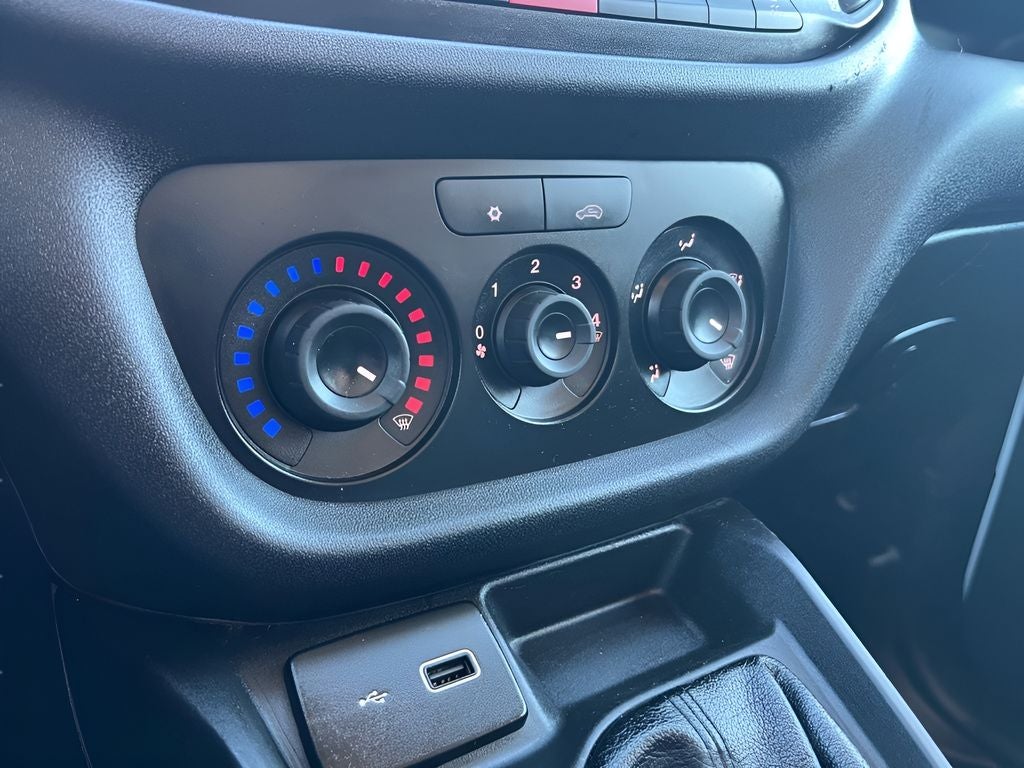 2022 RAM ProMaster City Base