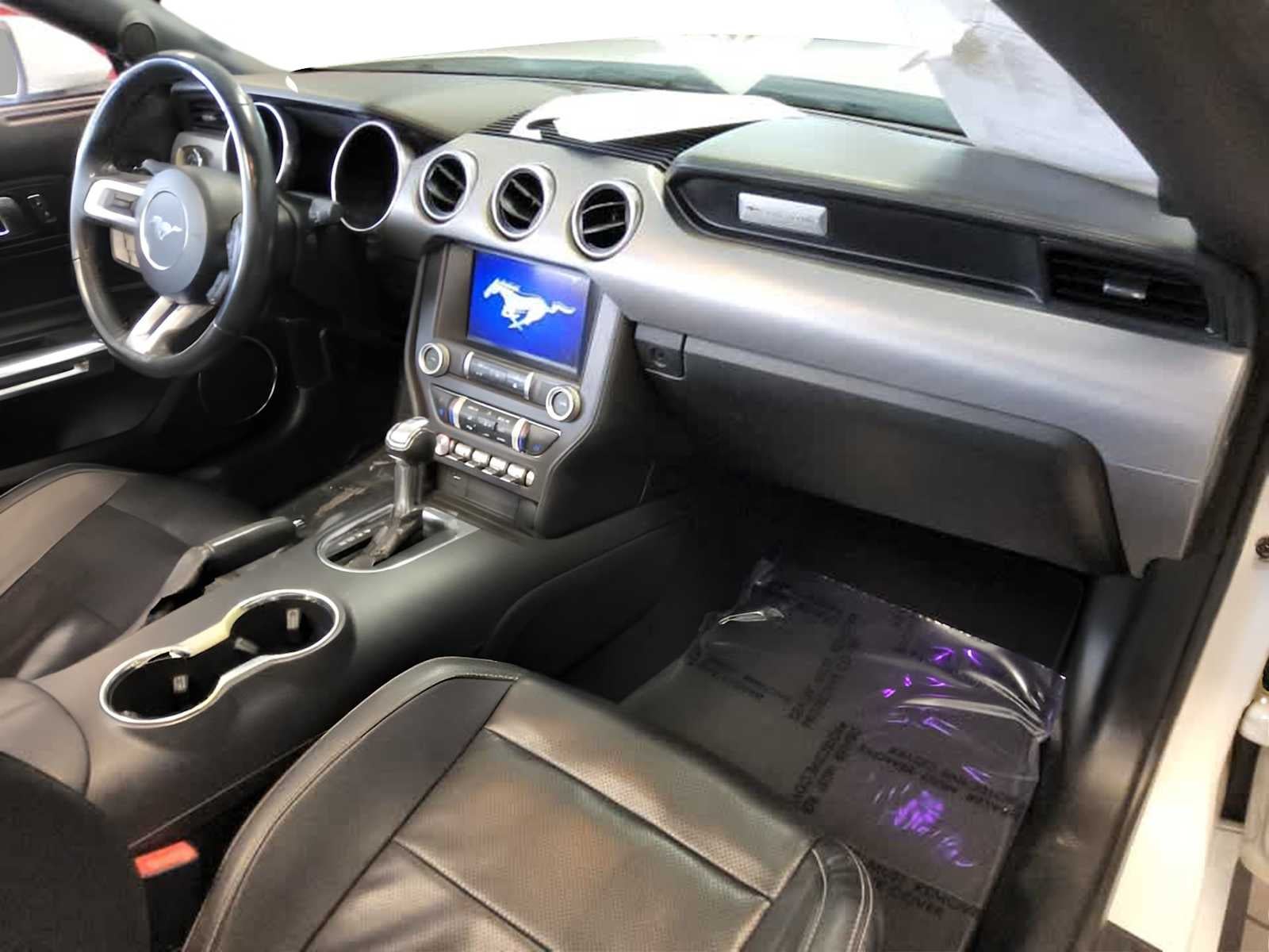 2021 Ford Mustang EcoBoost