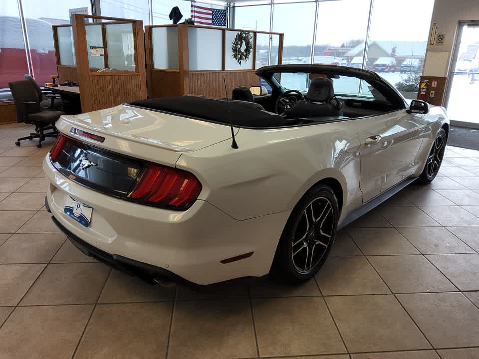 2021 Ford Mustang EcoBoost