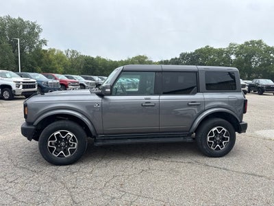 2023 Ford Bronco Base