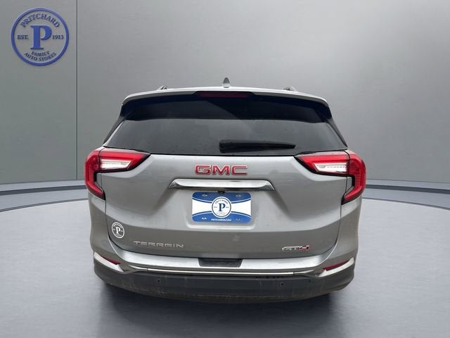 2024 GMC Terrain AT4