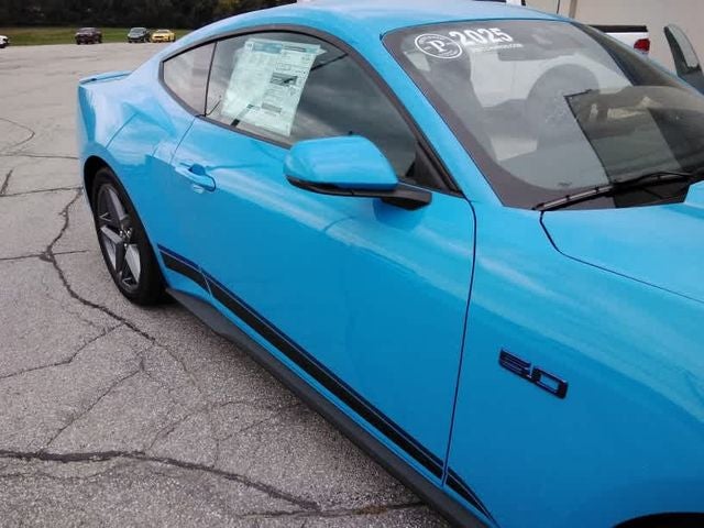 2025 Ford Mustang GT Premium