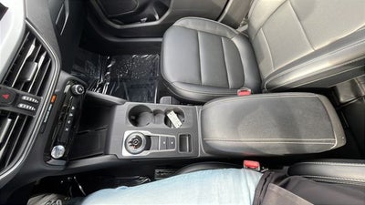 2025 Ford Escape Platinum