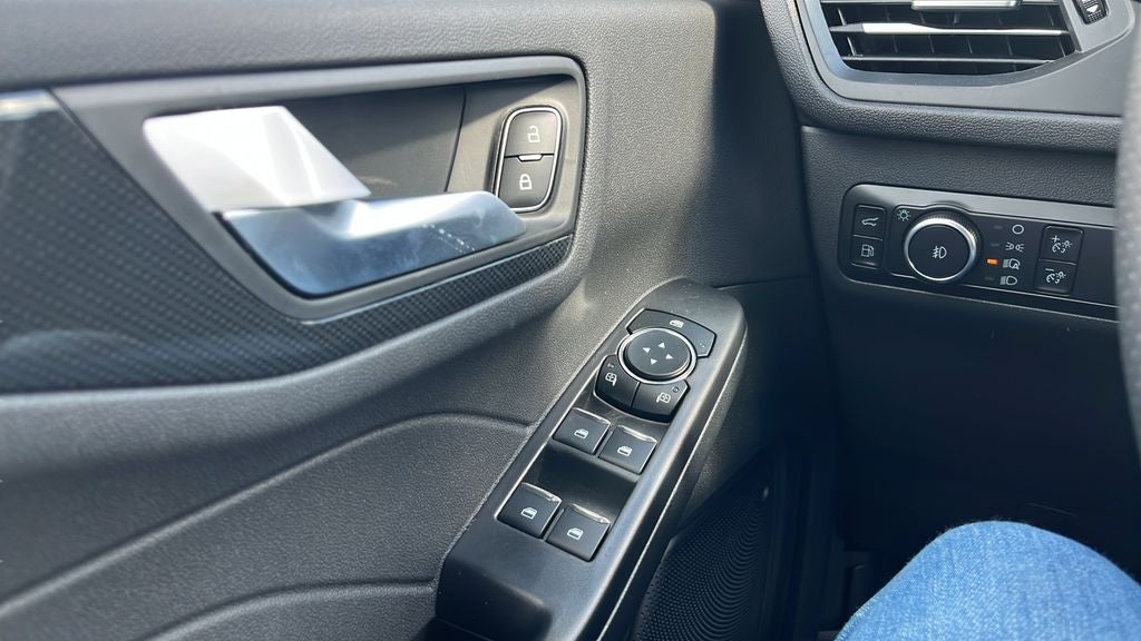 2026 Ford Escape Hybrid ST-Line Select
