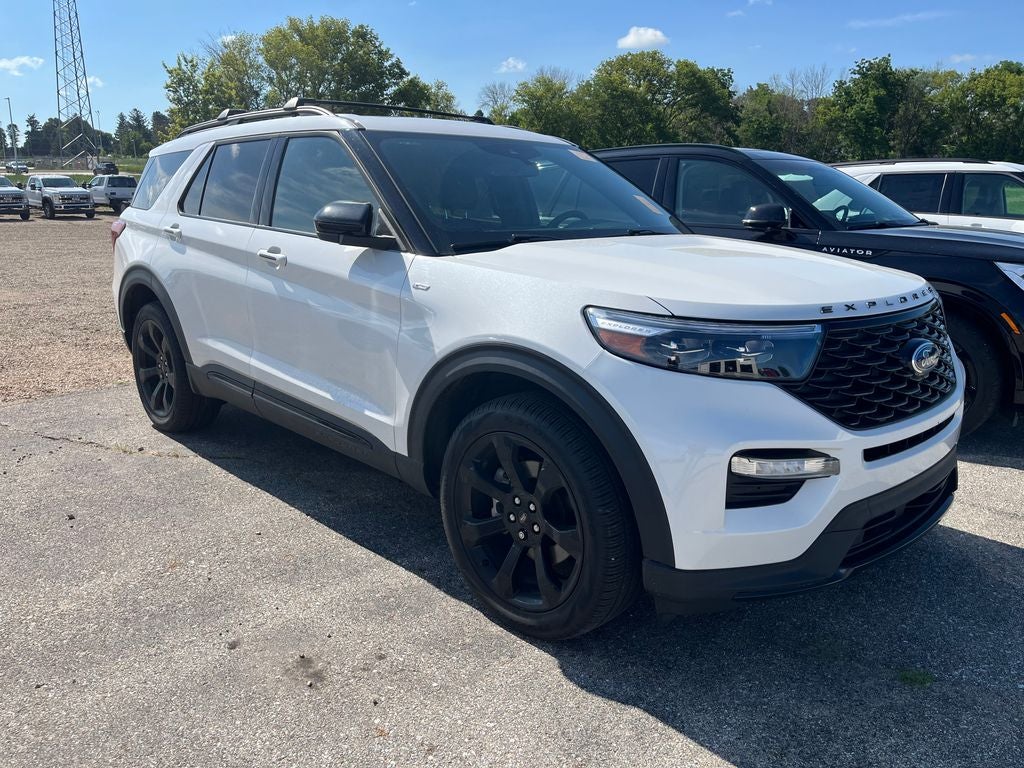 2024 Ford Explorer ST-Line