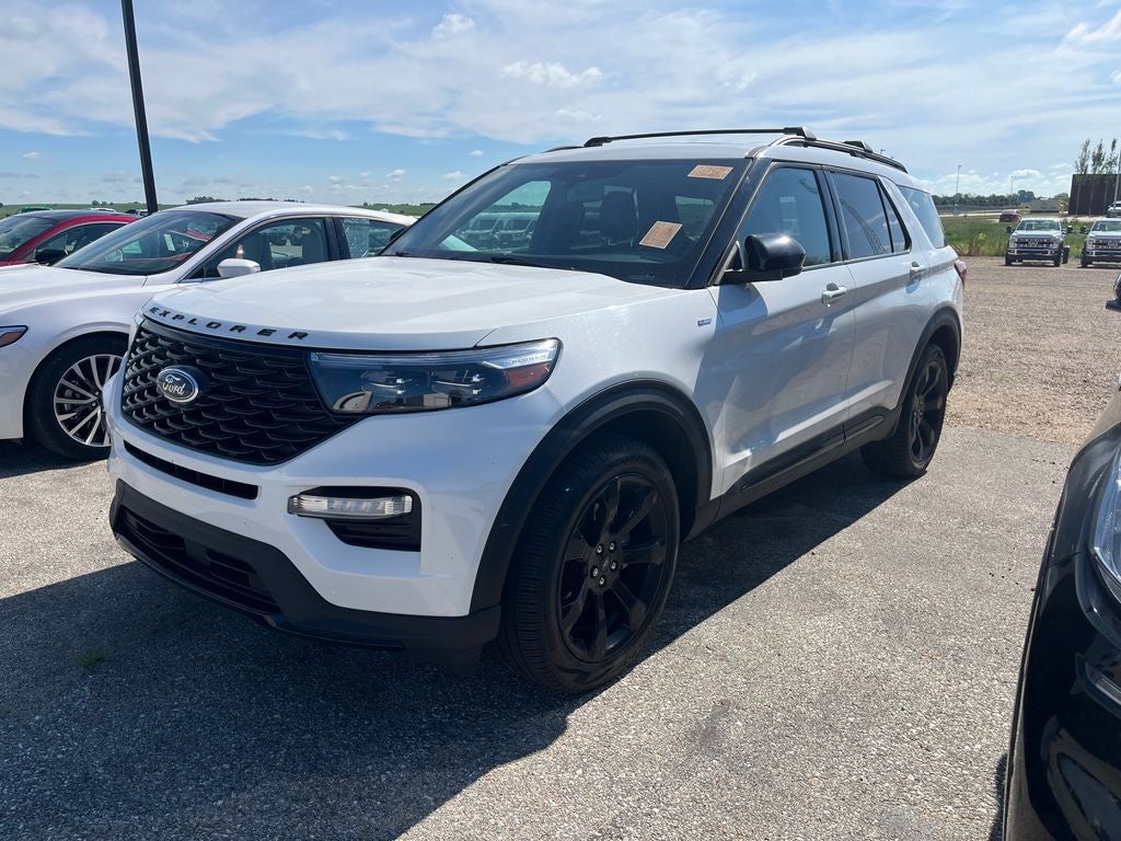 2024 Ford Explorer ST-Line