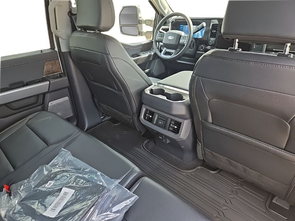 2026 Ford F-350SD Lariat DRW