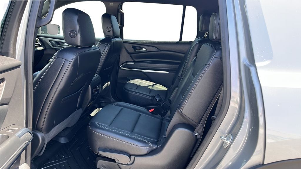2025 Chevrolet Traverse LT 2LT