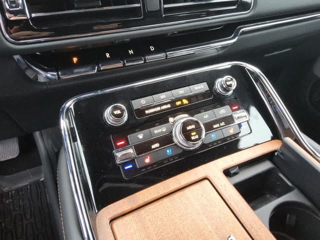 2023 Lincoln Navigator Black Label