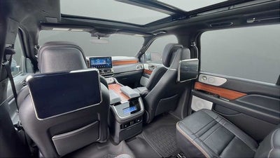 2023 Lincoln Navigator Black Label