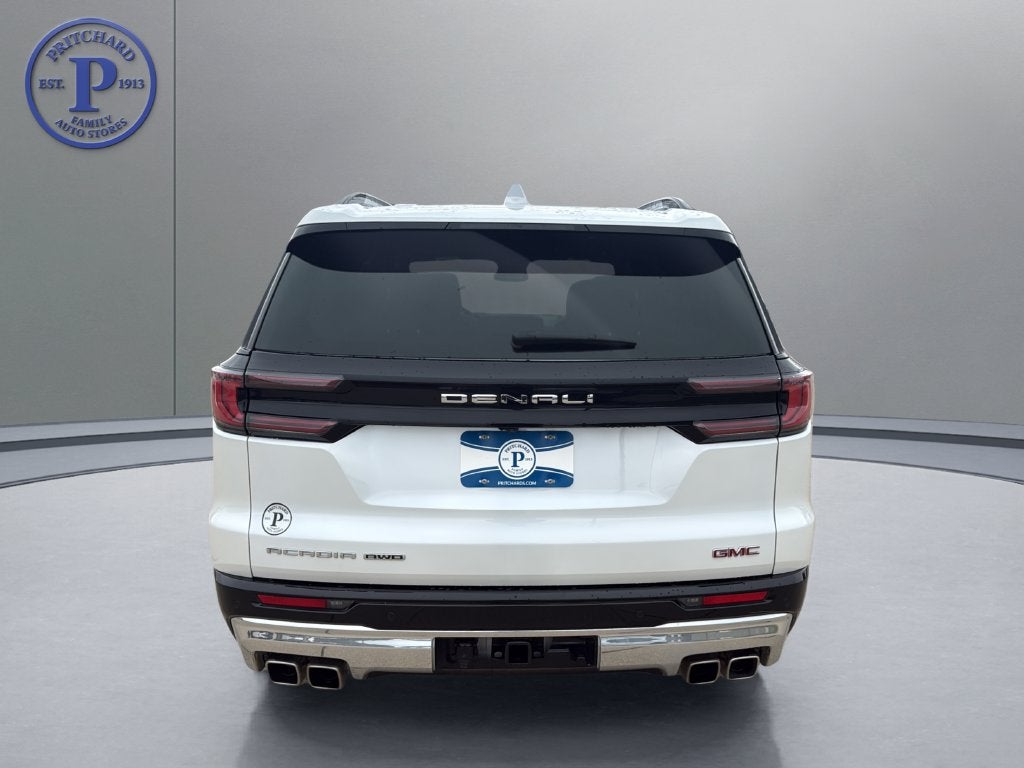 2024 GMC Acadia Denali