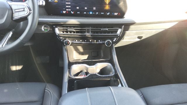 2025 Chevrolet Traverse LT 2LT