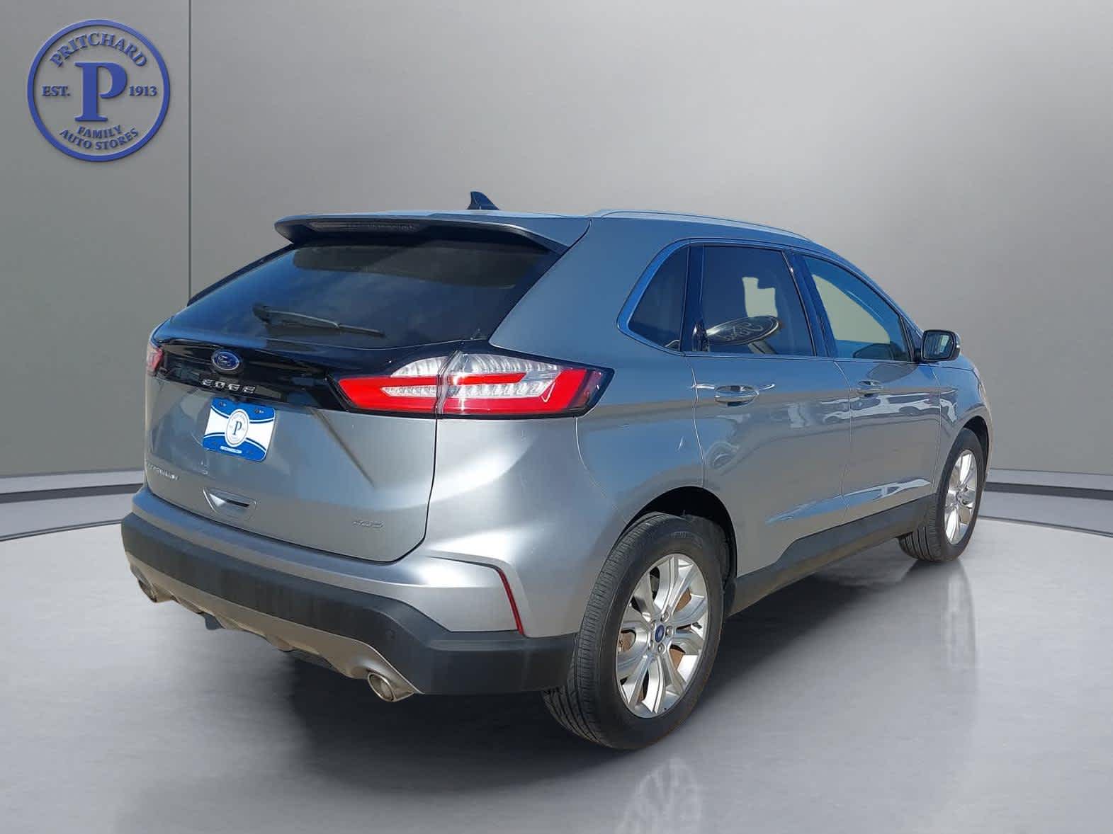 2022 Ford Edge Titanium