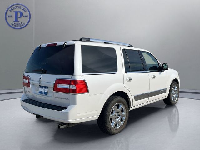 2013 Lincoln Navigator Base